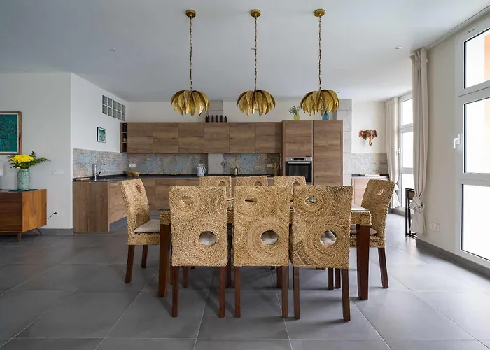 Sg Big Ocean Deluxe Апартаменти